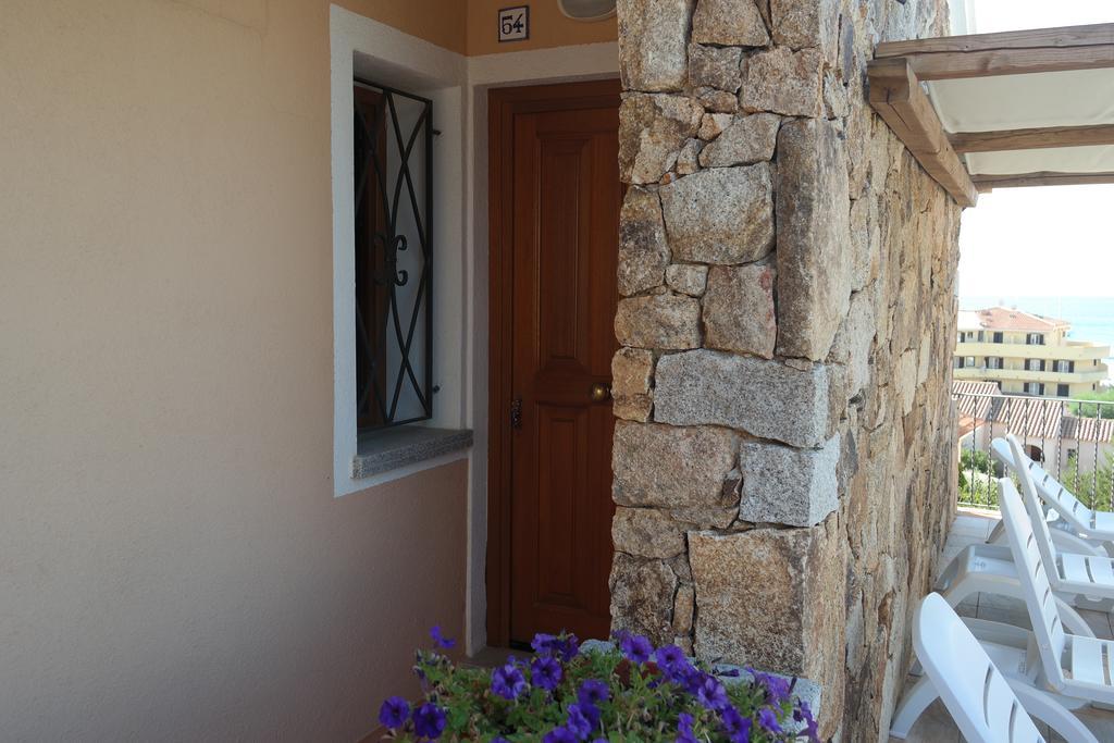 Sardinia Blu Residence Гольфо-Аранчі Екстер'єр фото