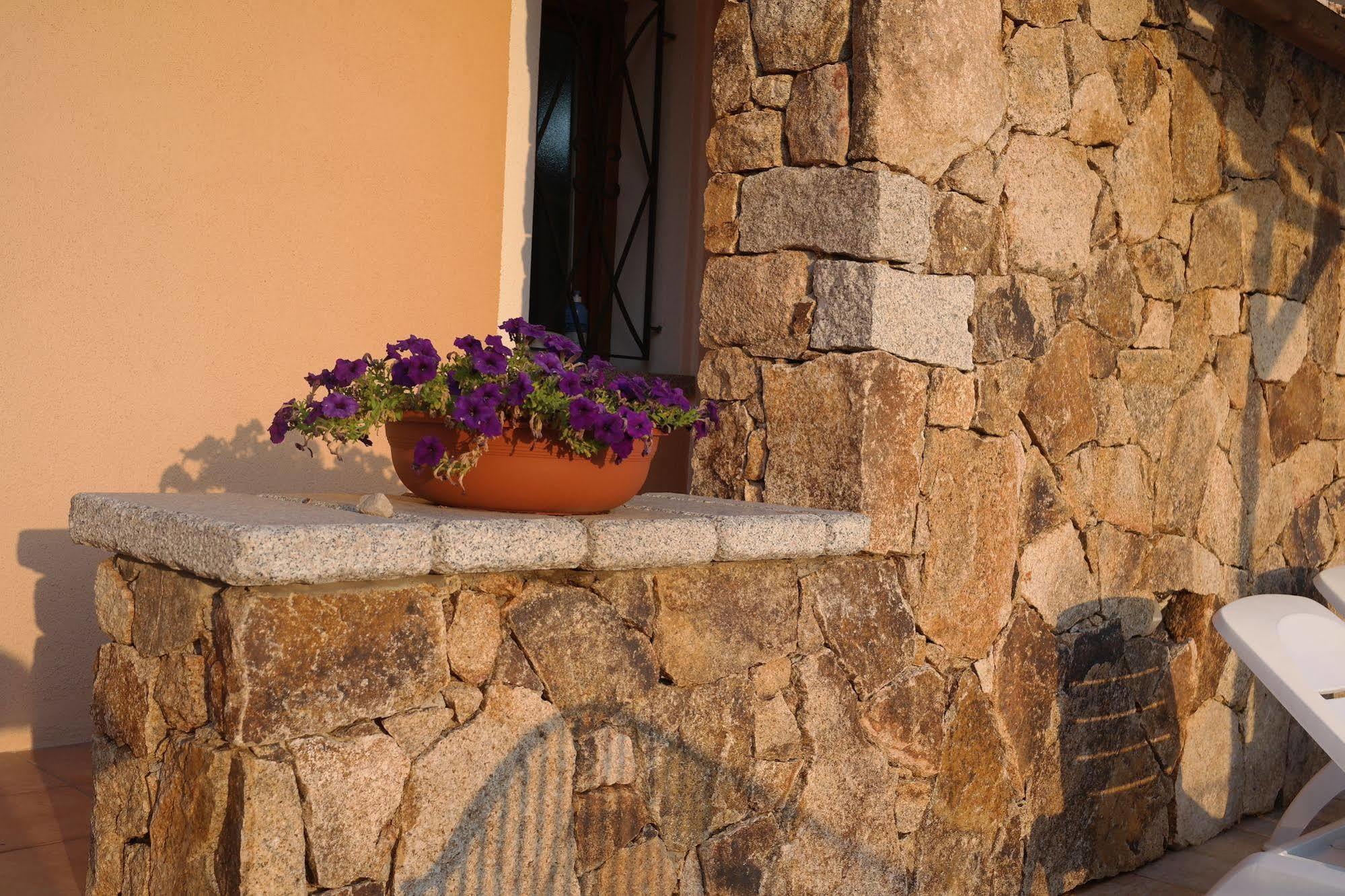 Sardinia Blu Residence Гольфо-Аранчі Екстер'єр фото